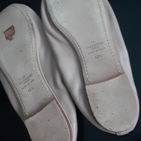 VALENTINO ROCKSTUD BALLET.. - Picture 5 of 6